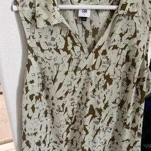 CAbi Green Sleeveless Notched Collar Blouse